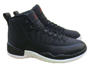 Кроссовки Nike Air Jordan 12 Retro черные с белым мужские - фото справа